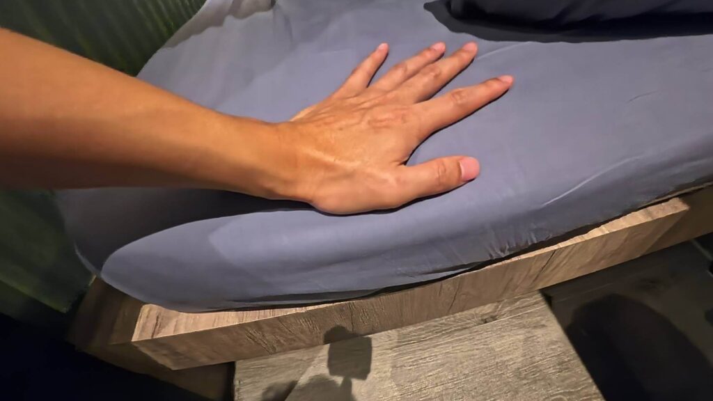 煙波花時間背包客房床墊軟硬測試