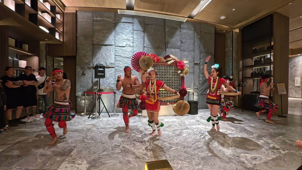 煙波花時間週五週六假日晚間限定的原住民舞蹈表演