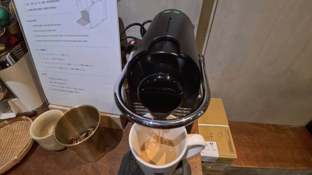 膠囊咖啡機正在漏義式咖啡