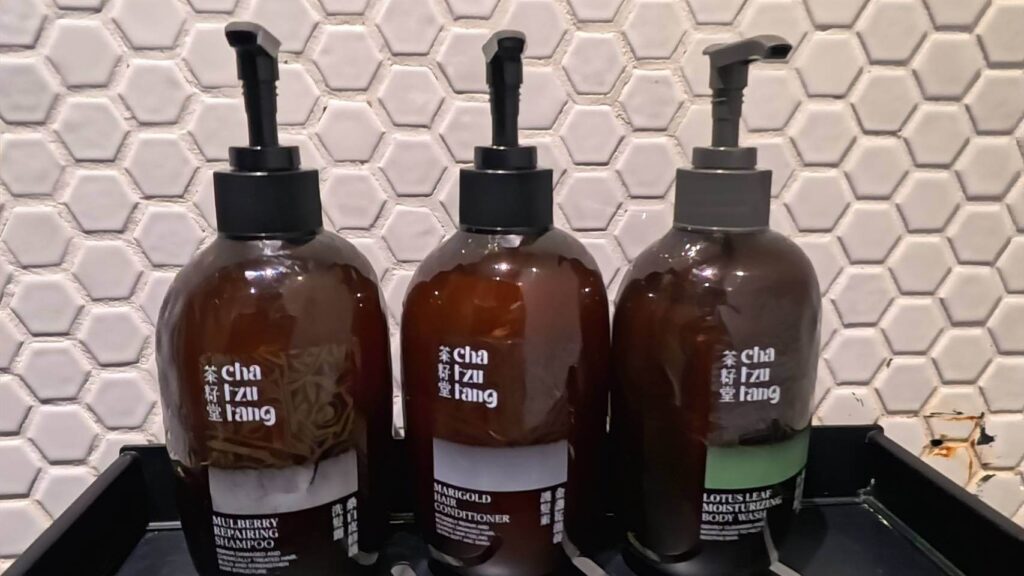 正旅館信義茶籽堂沐浴洗髮潤髮乳