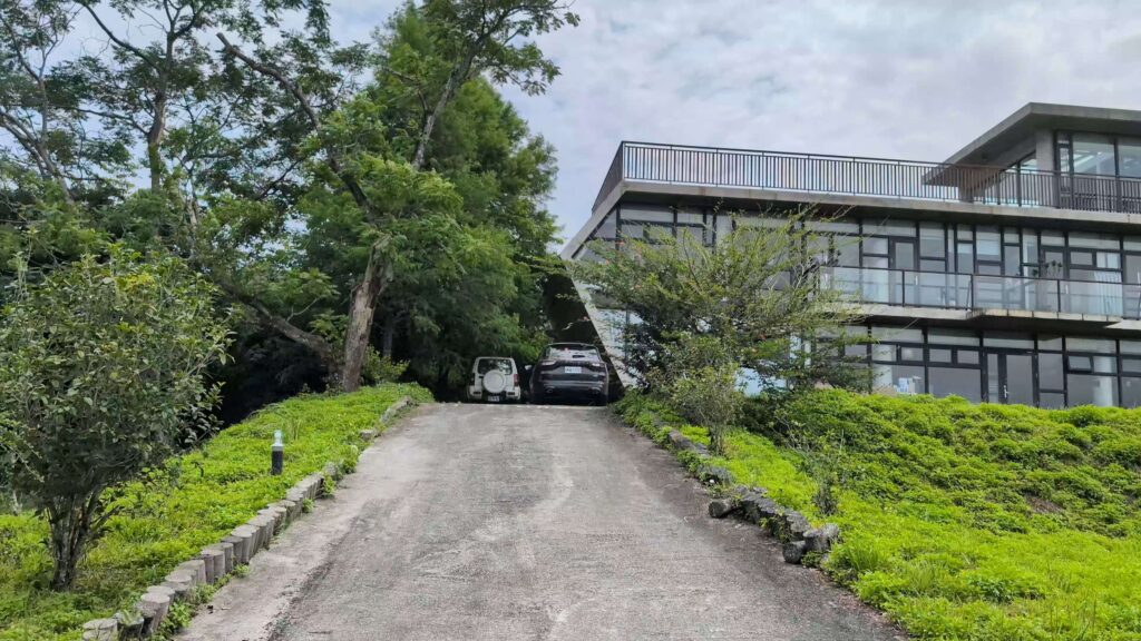 鈴の宇Revika前的半山坡,民宿位置隱密,不會有車來車往